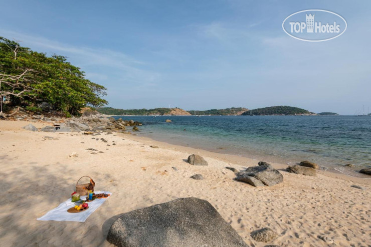 Пляж в Baan Krating Phuket Resort 3*