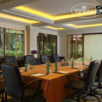 Dusit Thani Laguna Phuket An executive board room with n