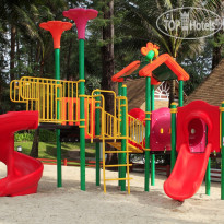 Dusit Thani Laguna Phuket The Kid&rsquo;s Club keeps our