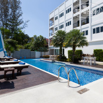 Sungthong Kamala Beach Resort 
