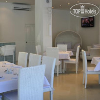 Santi White Hotel