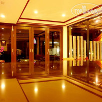 Miracle House Вестибюль