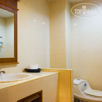 Baan Natacha Beachfront Guesthouse 