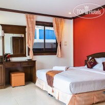 Baan Natacha Beachfront Guesthouse 