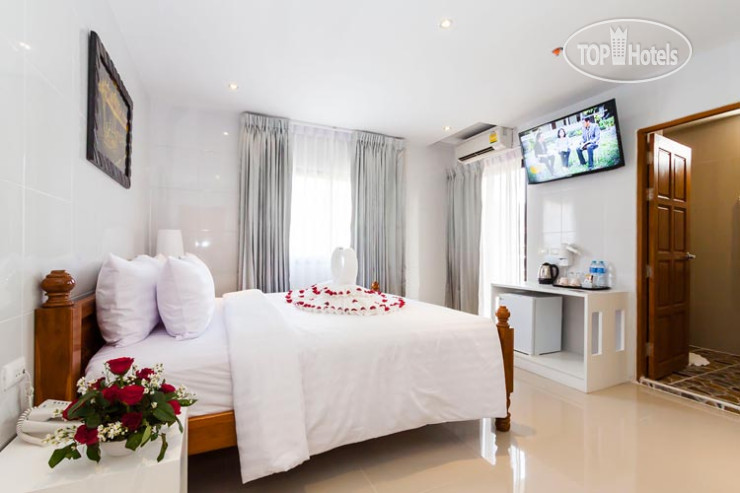New photos from tourists Patong Dynasty 3*