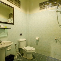 Baan Veerakit Guesthouse 