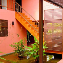 Luckna House Отель