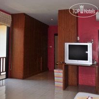 Baan Chayna Hotel and Resort