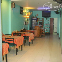 Relax Pub and Rooms
