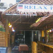 Relax Pub and Rooms