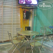 Relax Pub and Rooms