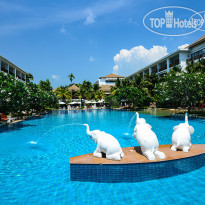 Naithonburi Beach Resort