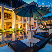 Outrigger Surin Beach Resort 