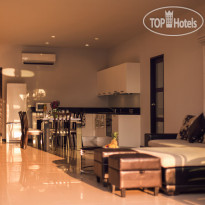 Onyx Villas by TropicLook 