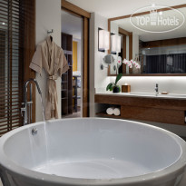 Grand Nai Harn Suites 