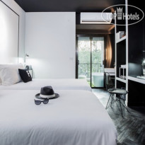 Blu Monkey Hub and Hotel 