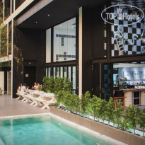 Blu Monkey Hub and Hotel 