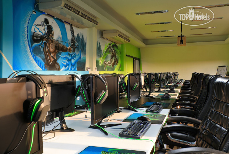 Gamers Paradise Hotel