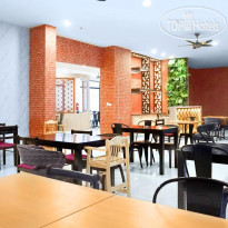 Phoenix Hotel Karon Beach Феникс Карон Пхукет ресторан