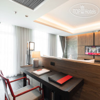 Ramada Plaza by Wyndham Chao Fah 