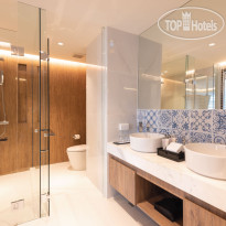 Ramada Plaza by Wyndham Chao Fah 