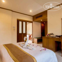 BLU PINE Villa & Pool Access 