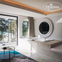 Anona Beachfront Phuket Resort