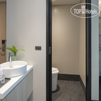 JonoX Phuket Karon Hotel RechargeX Family Room Bathroom