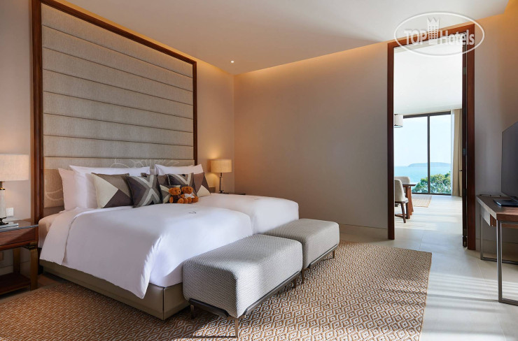 Фотографии отеля  V Villas Phuket 5*