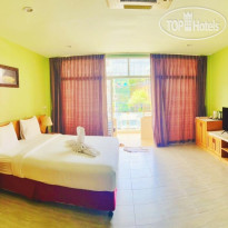 Dome Resort (Villa Botany Kata Beach)