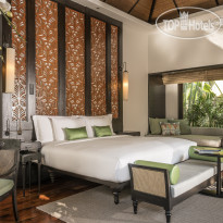 Anantara Mai Khao Phuket Villas Спальная в Sala Pool Villa