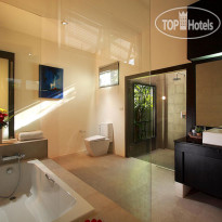 Seastone Pool Villa