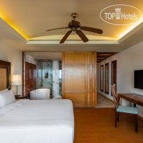 Centara Grand Beach Resort Phuket 