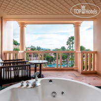 Centara Grand Beach Resort Phuket 