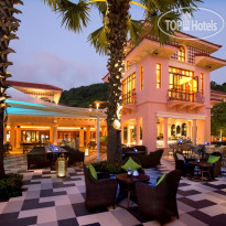 Centara Grand Beach Resort Phuket 