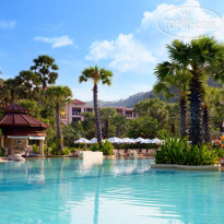 Centara Grand Beach Resort Phuket 