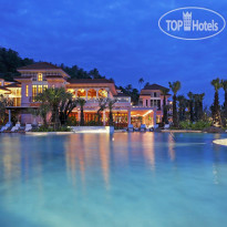 Centara Grand Beach Resort Phuket 
