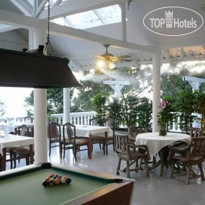 Karon Cliff Contemporary Boutique 