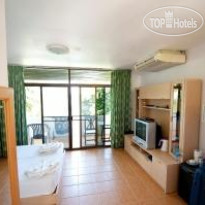 Karon Cliff Contemporary Boutique 