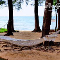 Le Meridien Phuket Mai Khao Beach Resort 