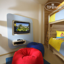 Le Meridien Phuket Mai Khao Beach Resort 