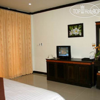 Airport Resort & Spa 