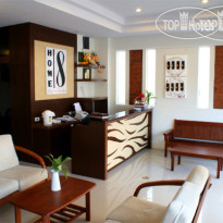 Home 8 Hotel 
