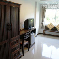 Athome Hotel two Nanai 8 & Thai Kitchen