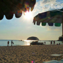 Kata Beach Center