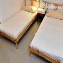 Pier 24 Boutique Hostel 