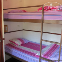 Chaulty Towers Guest House Семейный номер
