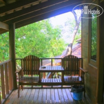Moon Paradise Bungalows 
