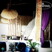 Bay Lounge & Resort 