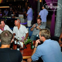 Bay Lounge & Resort